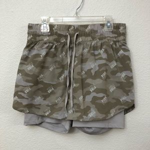 Victoria’s Secret PINK Shorts Size Small Active Camo